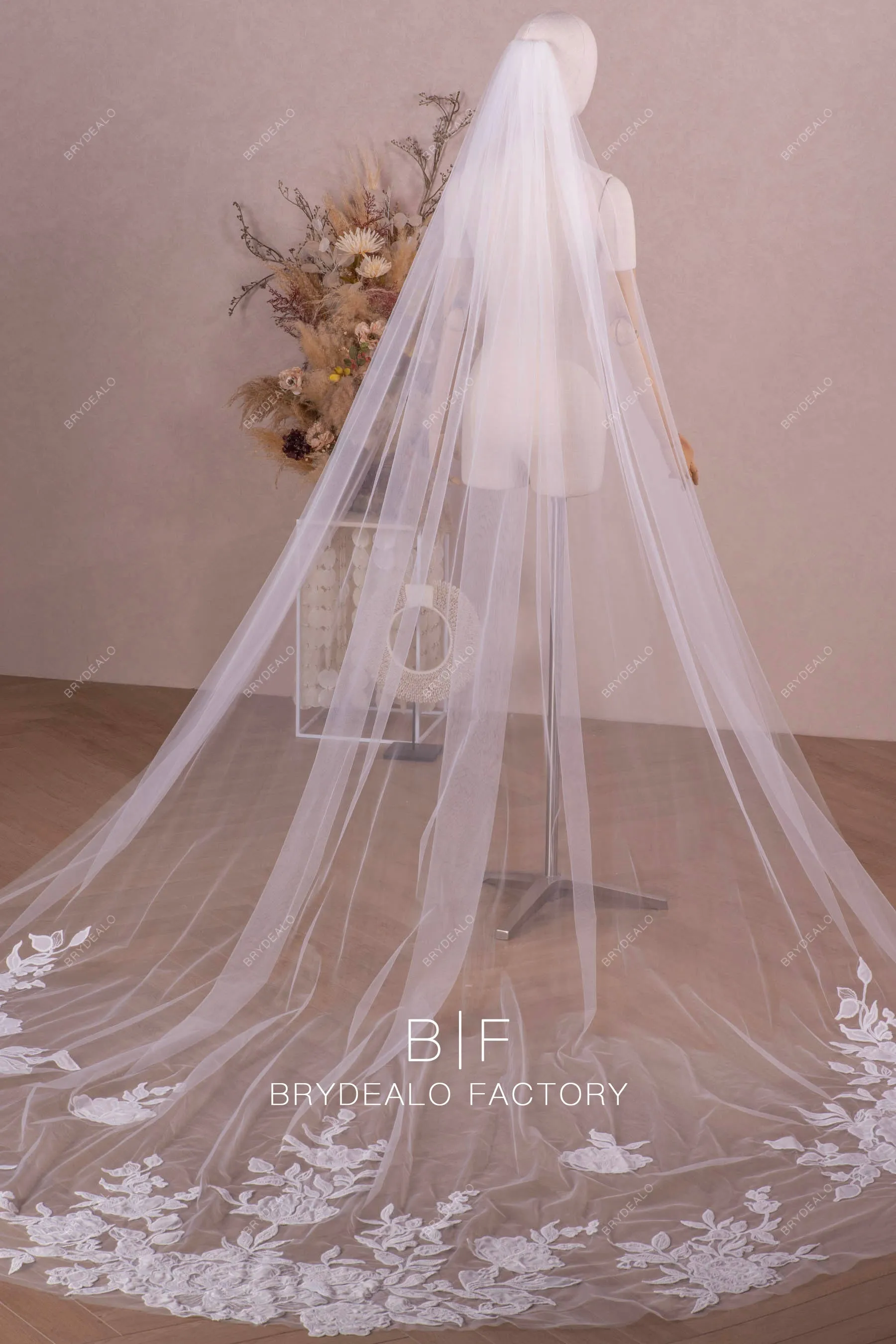 Designer Flower Lace Single Tier Royal Length Wedding Veil