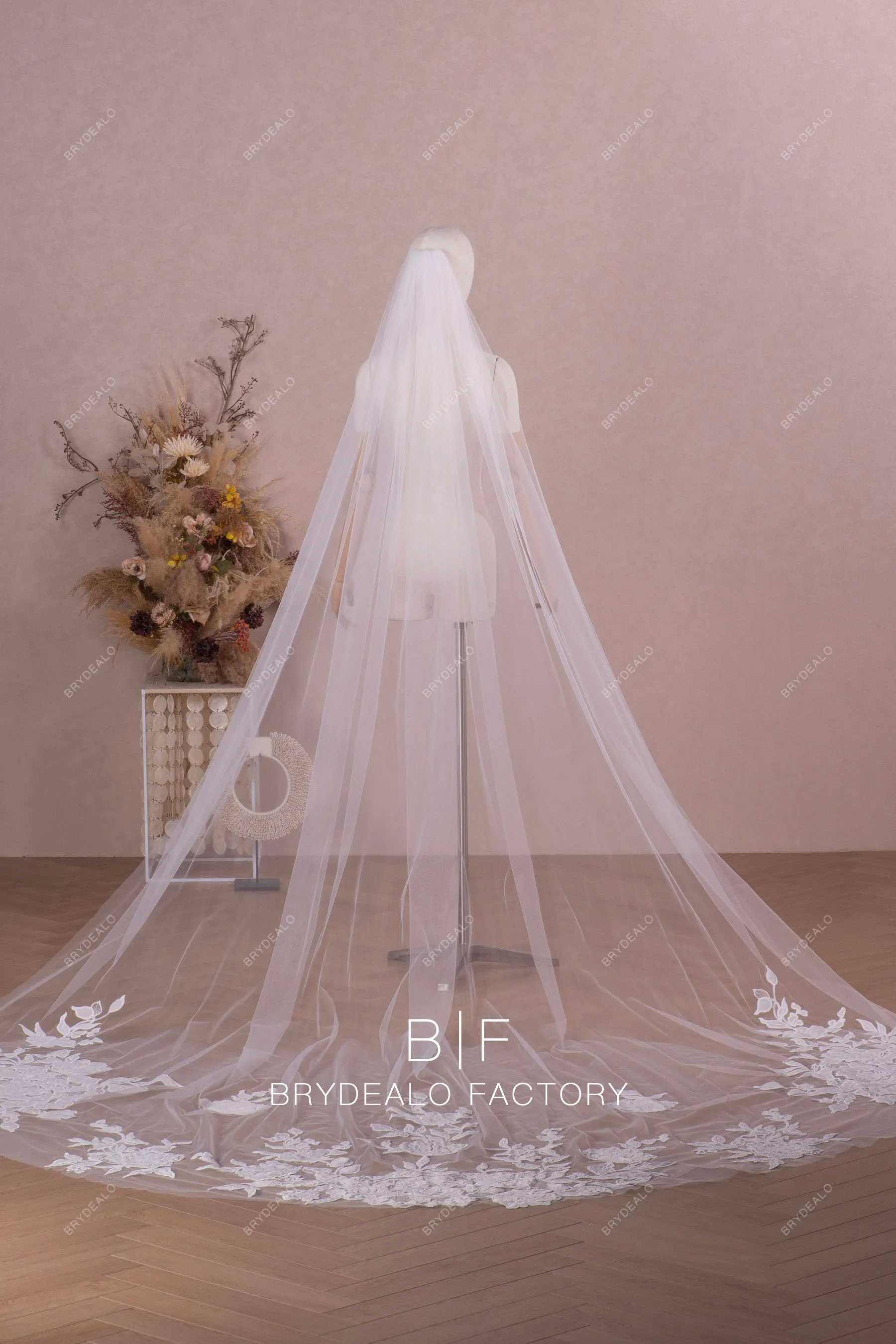 Designer Flower Lace Single Tier Royal Length Wedding Veil
