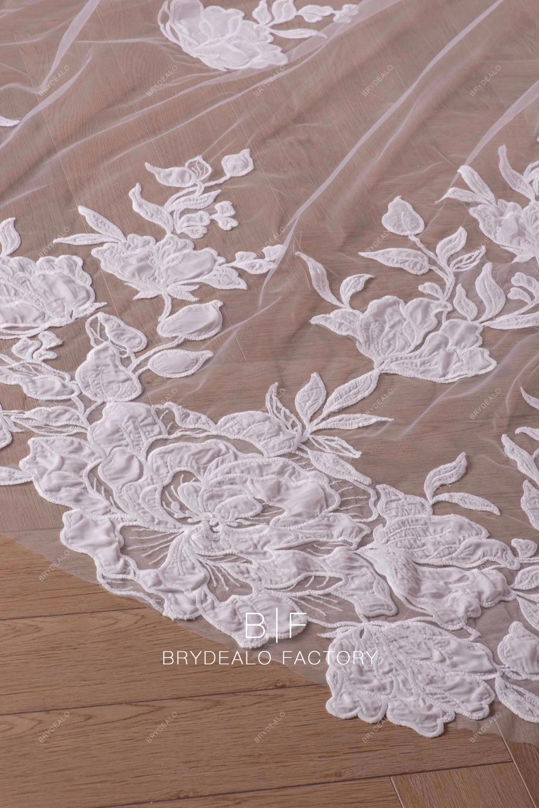 Designer Flower Lace Single Tier Royal Length Wedding Veil
