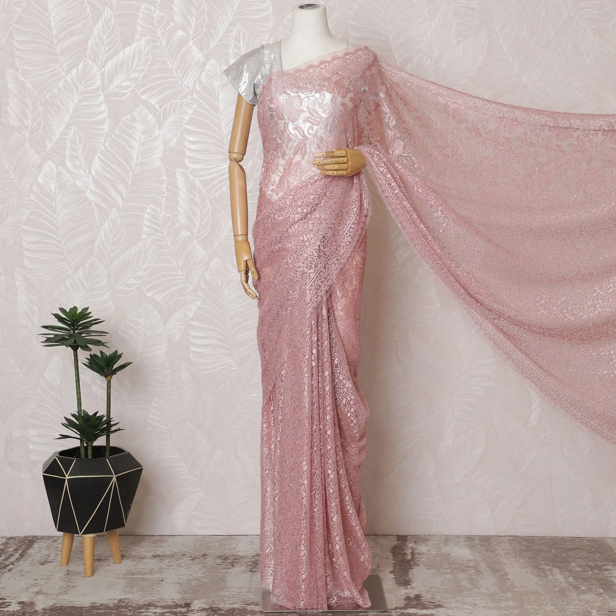 Elegant French Metallic Chantilly Lace Fabric - Blush Pink Floral Design, 110 cm Width, 5.5 Meters-D19454