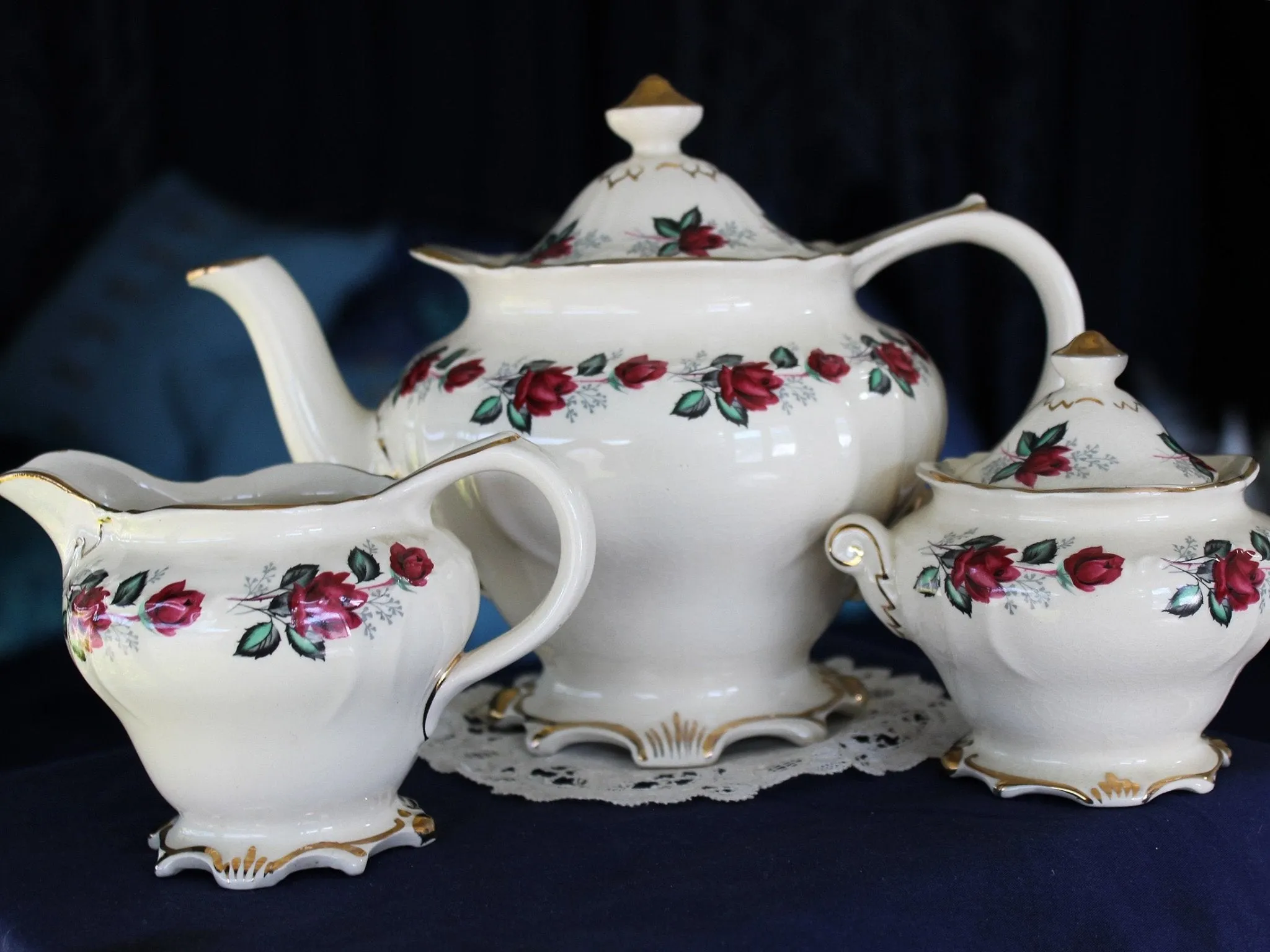 Sadler Vintage Teapot, 4 Cup, Sugar & Creamer, Elegant Porcelain Teaset 16223