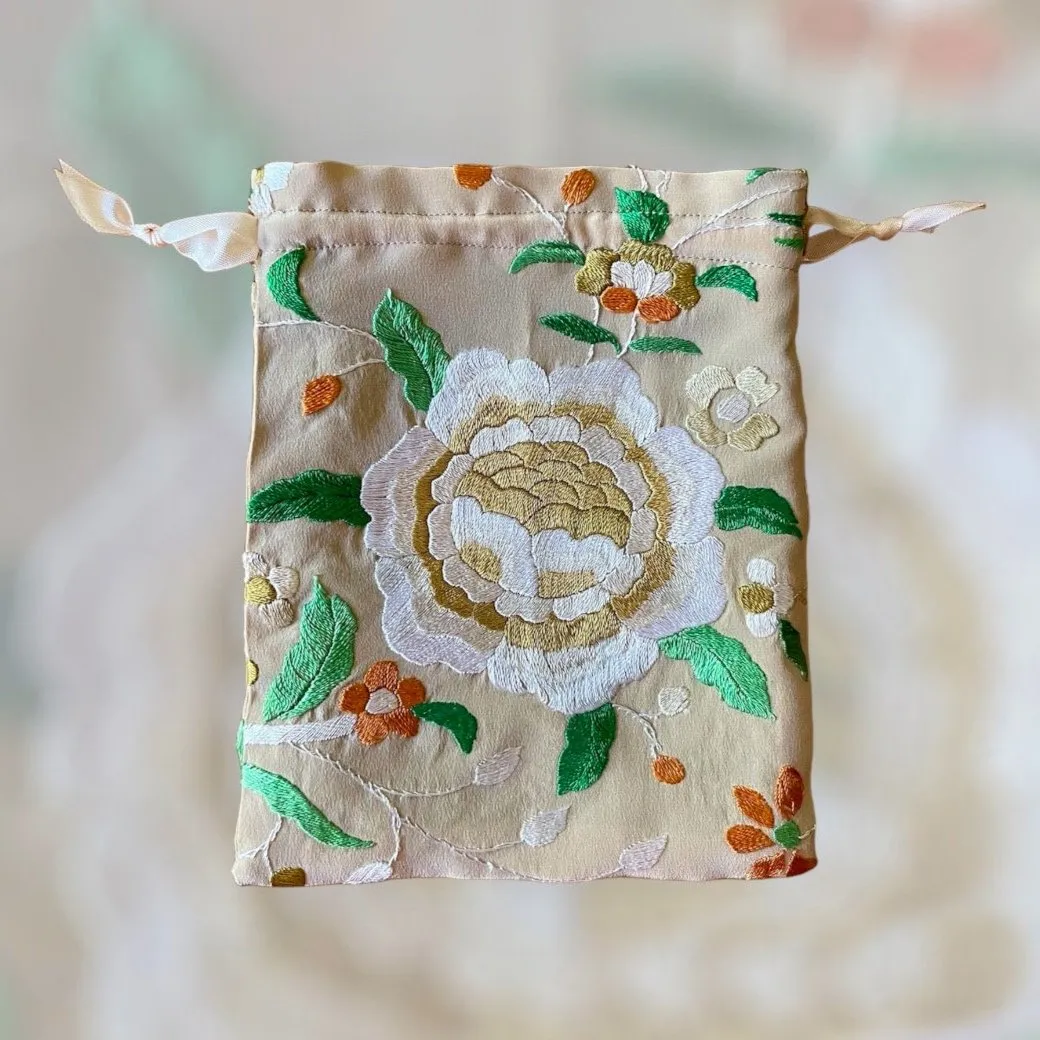 SILKEN SERENADE JEWELRY POUCH